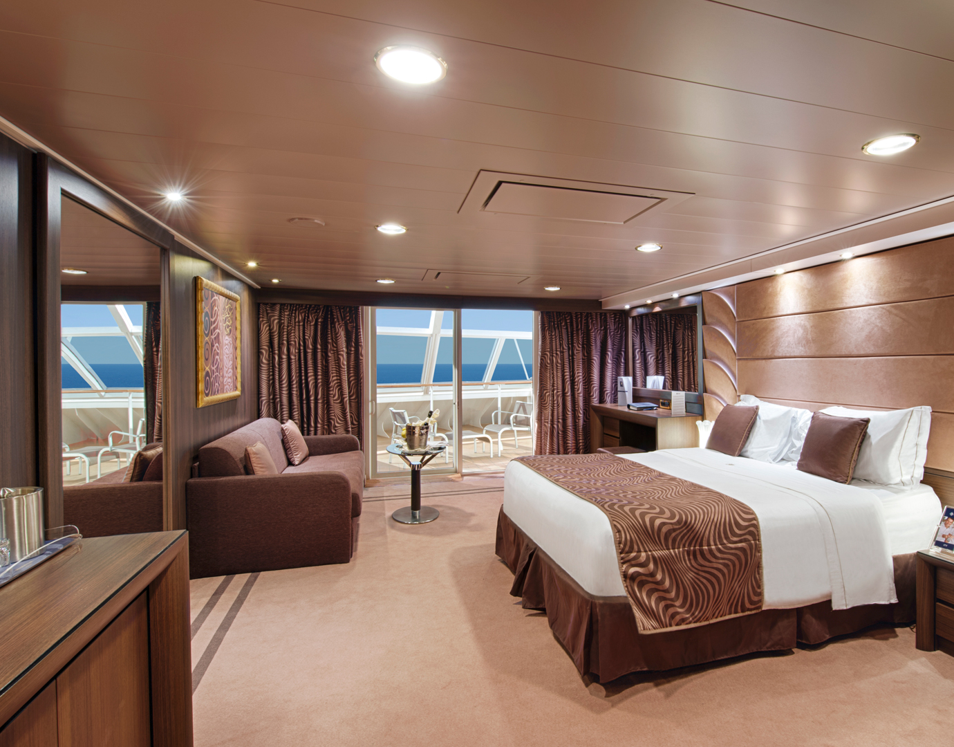 msc divina yacht club family suite