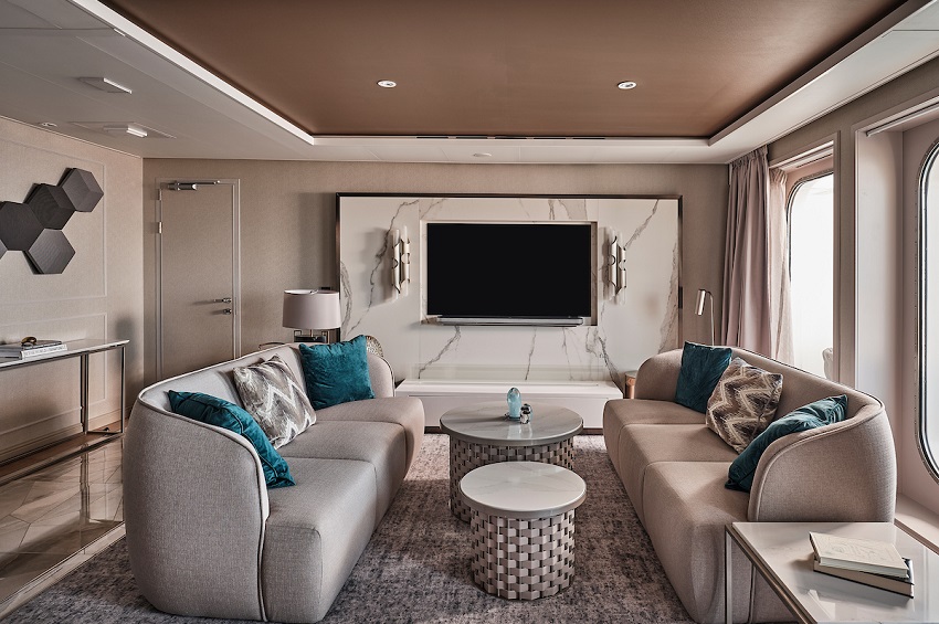 Silver Endeavour I Grand Suite