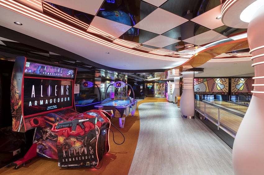 MSC Seaview I Arcade Games Bowling