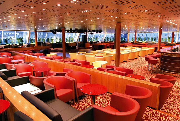 Costa neoClassica Lounge