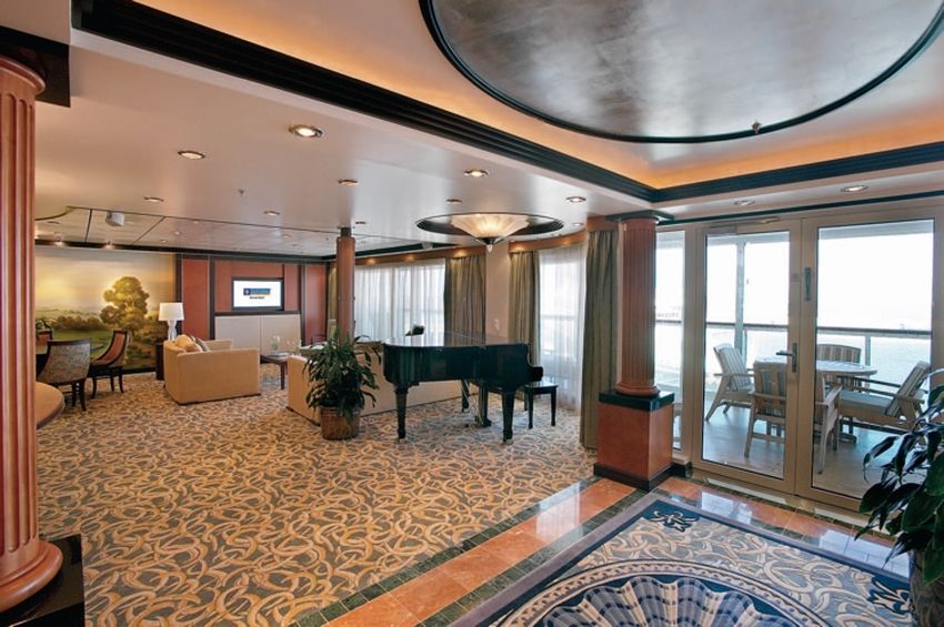 Adventure of the Seas I Royal Suite